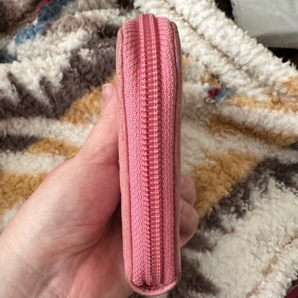 Pink long Chanel wallet - Picture 7 of 10